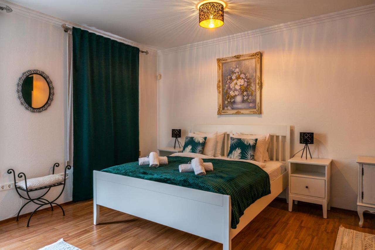 Romantic Studio Secret Garden Budapeşte Dış mekan fotoğraf