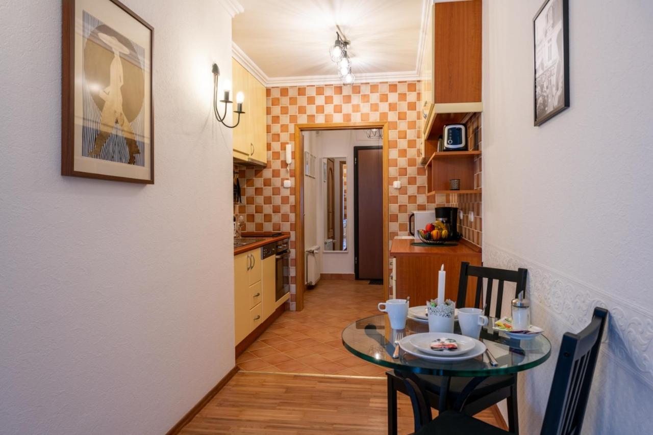 Romantic Studio Secret Garden Budapeşte Dış mekan fotoğraf