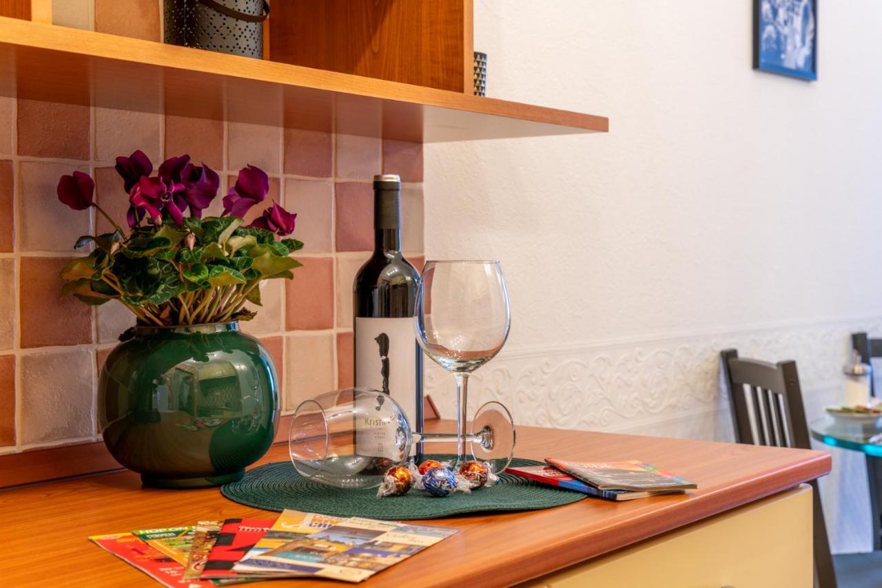Romantic Studio Secret Garden Budapeşte Dış mekan fotoğraf